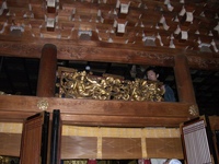 “お寺にて・・・・”