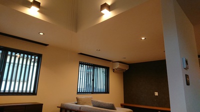 LEDの明かりでくつろぎの空間を