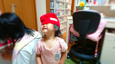 かぶり方がおかしいぞー