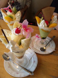 久々カフェ散策