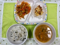 8月26日＊給食　おにぎりの日♪ 2019/08/26 16:18:56