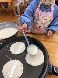 年長さんホットケーキ作り♪ 2019/03/06 16:27:58