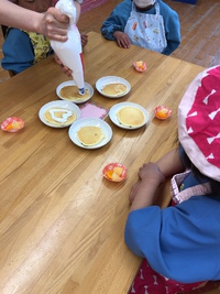 年少さんホットケーキ作り♪ 2019/03/08 16:16:36