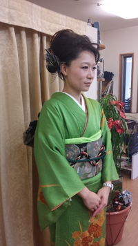 お着物でパーティーへ・・・