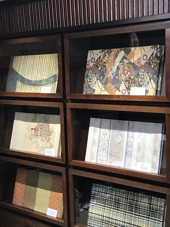 「店の仕事がリハビリ」～帯入れ替えました～