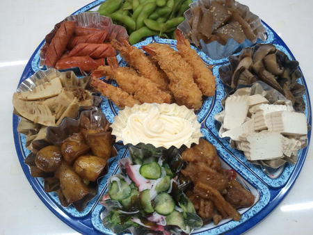 ご注文いただいたオードブル、刺し盛り♪