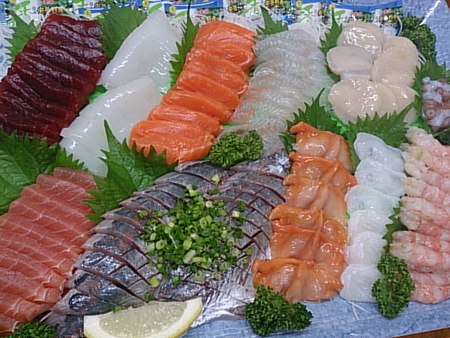 オードブルに握りにお刺身のご注文です！
