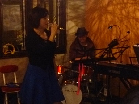 chichiさんにてライブ♪