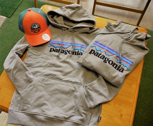patagoniaスウェットパーカー