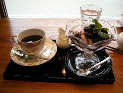 カフェ散策　4