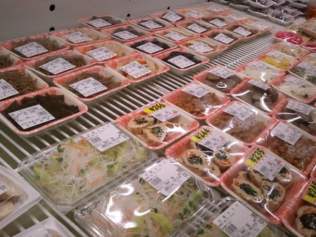 春巻き、おはぎ売れてます～♪
