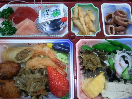 お弁当完成です～！