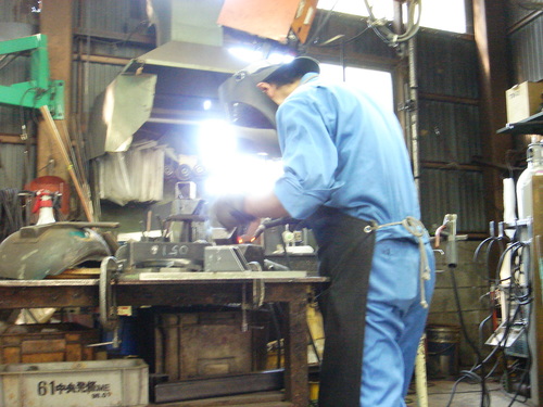 企業ヒミツをお見せしましょう！！