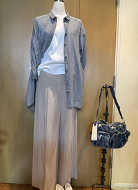 新入荷　綿ローンブラウス