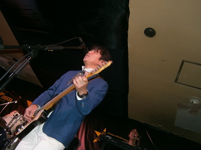 ワールドカップ便乗ライブ