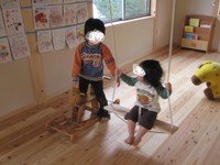 納品