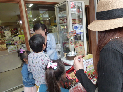 飛騨高山高校生徒さんによる店頭販売☆