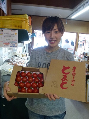 庄兵衛さん家のとまと「フルティカ」入荷★