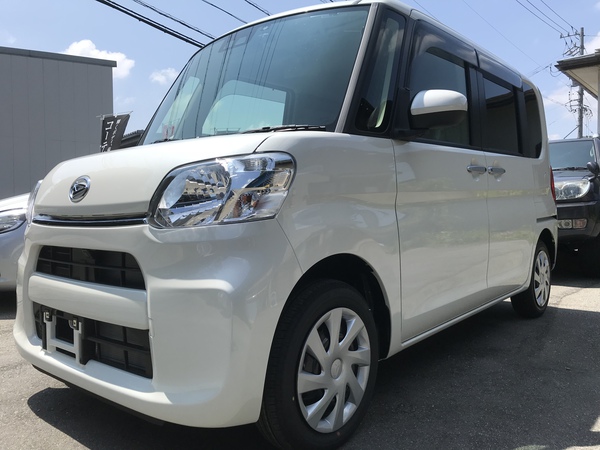 新車時に貼ってもらったけど、見えるんやさ。