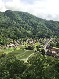 白川郷展望台へ 2019/06/12 18:59:27