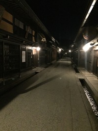 誰もいない古い町並み 2017/04/04 23:19:52