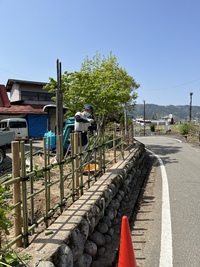 竹を仕上げていく 庭の神 2022/04/28 15:02:04