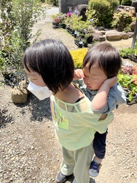 お手伝い頑張ってます‼️ 2022/05/05 11:09:07