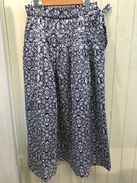 s.t.closet❤︎小花柄プリントタックスカート