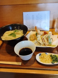 お休みでした