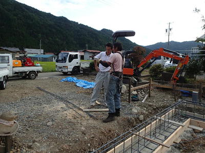 田口建築と浅野鉄筋【農機具庫建築】