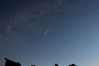 撮ったぞ～ペルセウス座流星群 2023/08/13 21:24:56