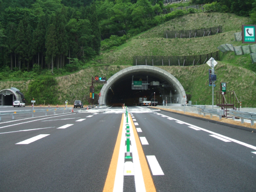 トンネル入口5