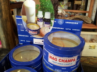 NAG CHAMPA TIN CANDLE