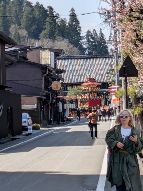 春な高山祭り　まちの体験交流館です〜　(๑･̑◡･̑๑)
