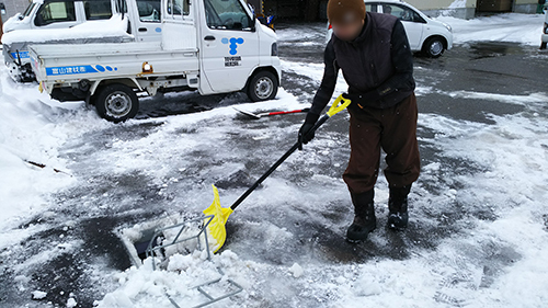 融雪槽　雪道山