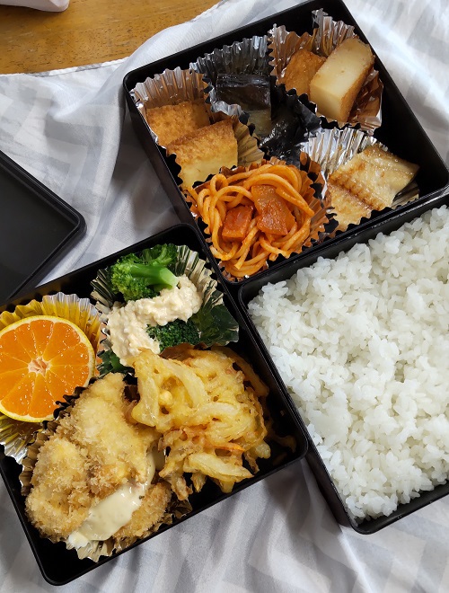 しのぶ食堂さんのお弁当　高山市