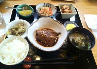 布買いとランチ～～ヾ(๑￫‿￩๑)ﾉﾟ
