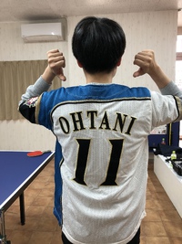大谷翔平の、ユニフォームを着た男性現る！ 2023/03/21 14:37:55
