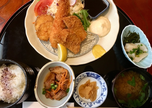 と魚家さんの「と魚家ランチ」