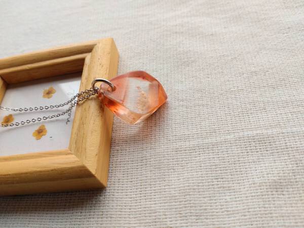 お花のネックレス ✽.｡.:*・ﾟ