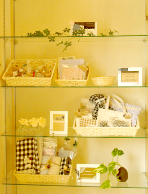 moms handmade shop open