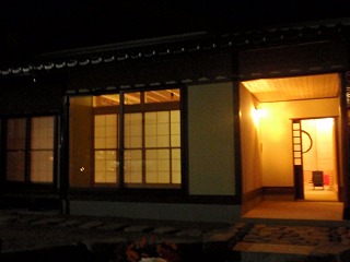 夜も・・・