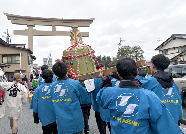 第22回雫宮祭で酒樽神輿を担ぎました！