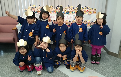 かわいいお内裏さまとお雛さま