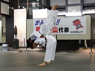 目指せ世界一!!