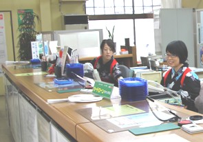 浴衣姿の営業