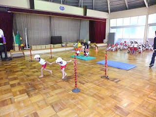 障害物リレー