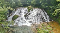 厳しい日差しの最中・・・荘川町の三尾河地区の道端にある「魚釣りの滝」　　2023.07.22 2023/07/22 18:36:05