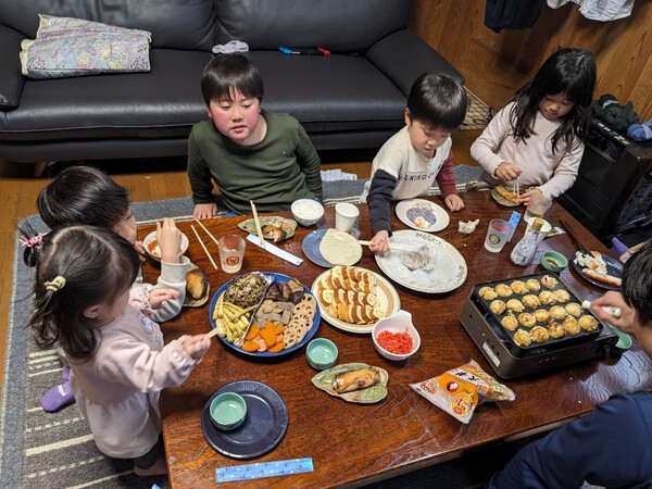 一年もたてば、孫　5人はこんなに成長しています・・・感謝・感謝　　2023.12.31その2