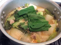 シニガン というフィリピンの家庭料理です